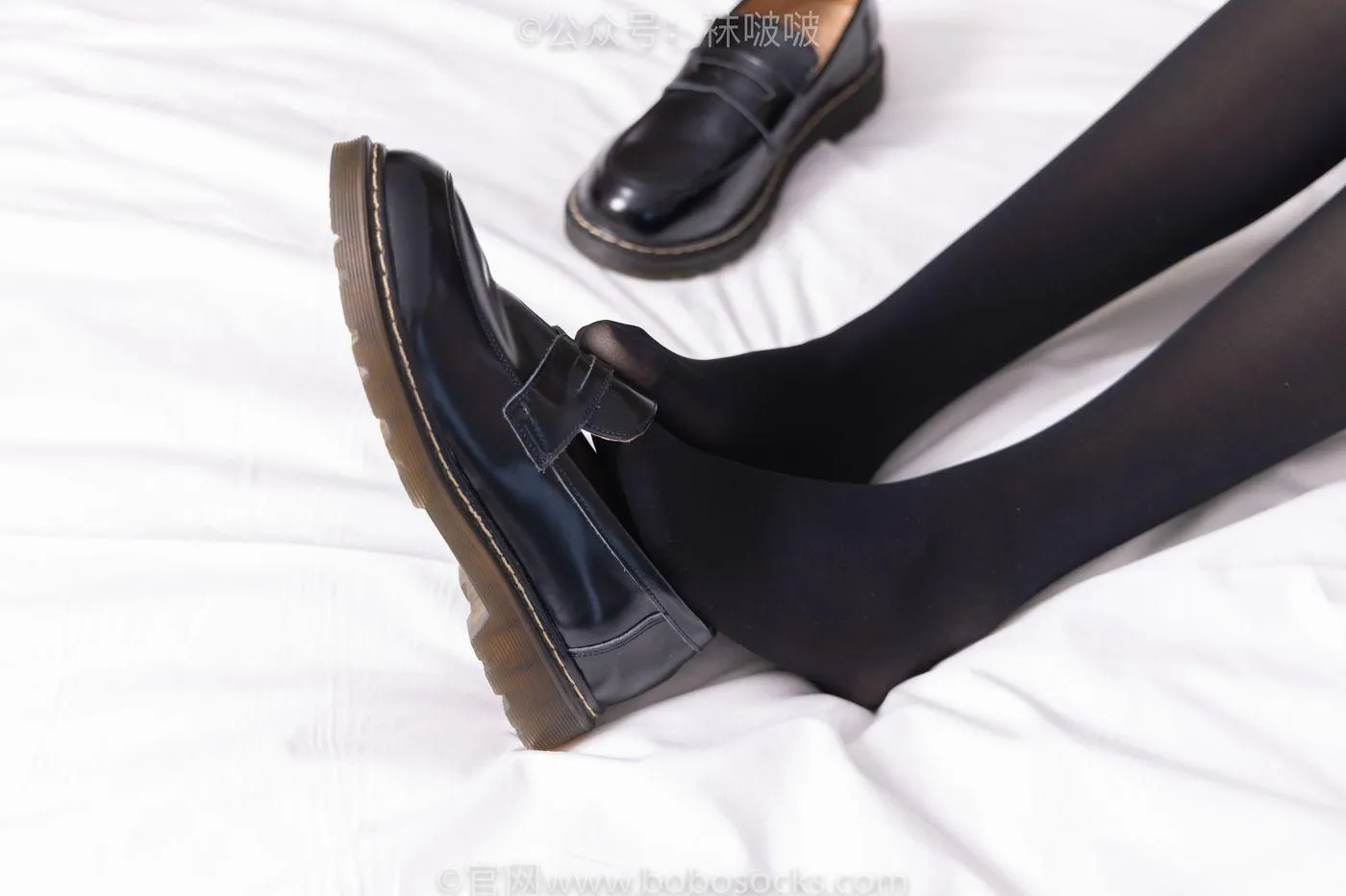[BoBoSocks袜啵啵]NO.060 小甜豆-JK制服、皮鞋、厚黑丝 [131P]插图5